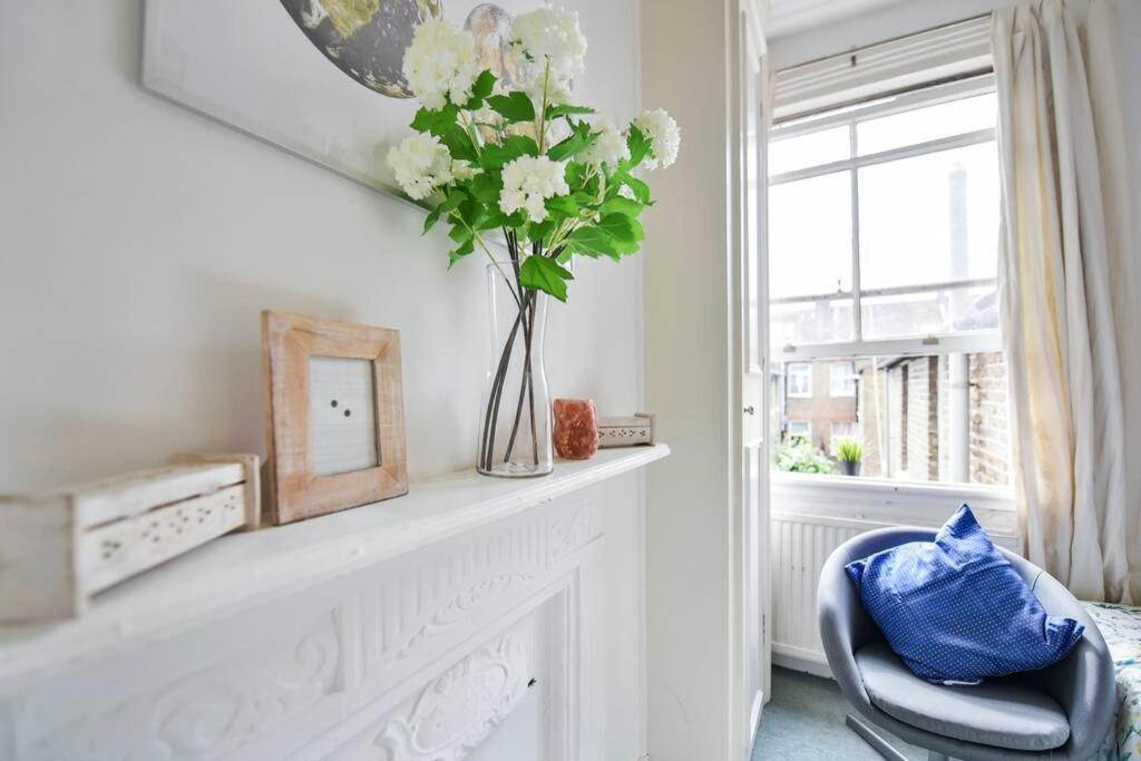 לונדון Groves 4 Bedroom, Shepherds Bush מראה חיצוני תמונה
